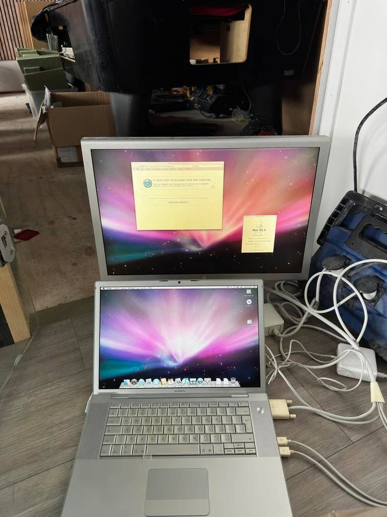 LAATSTE KANS Apple Cinema HD Display 20 inch – Vintage, Ophalen, IPS, Kantelbaar, DVI