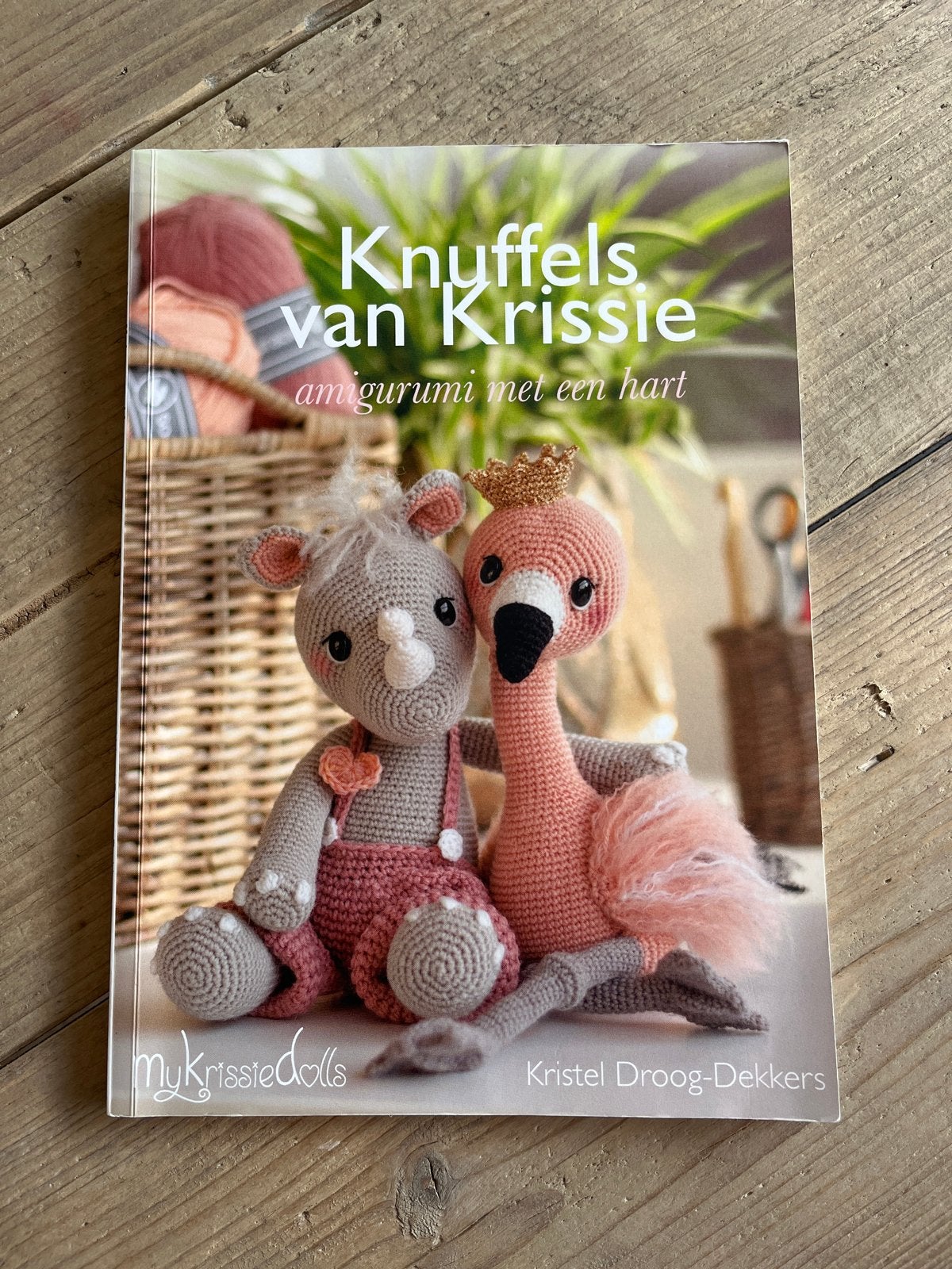 Knuffels van Krissie: Amigurumi met een hart - Haakboek, Ophalen of Verzenden, Zo goed als nieuw, Breien en Haken, Geschikt voor kinderen