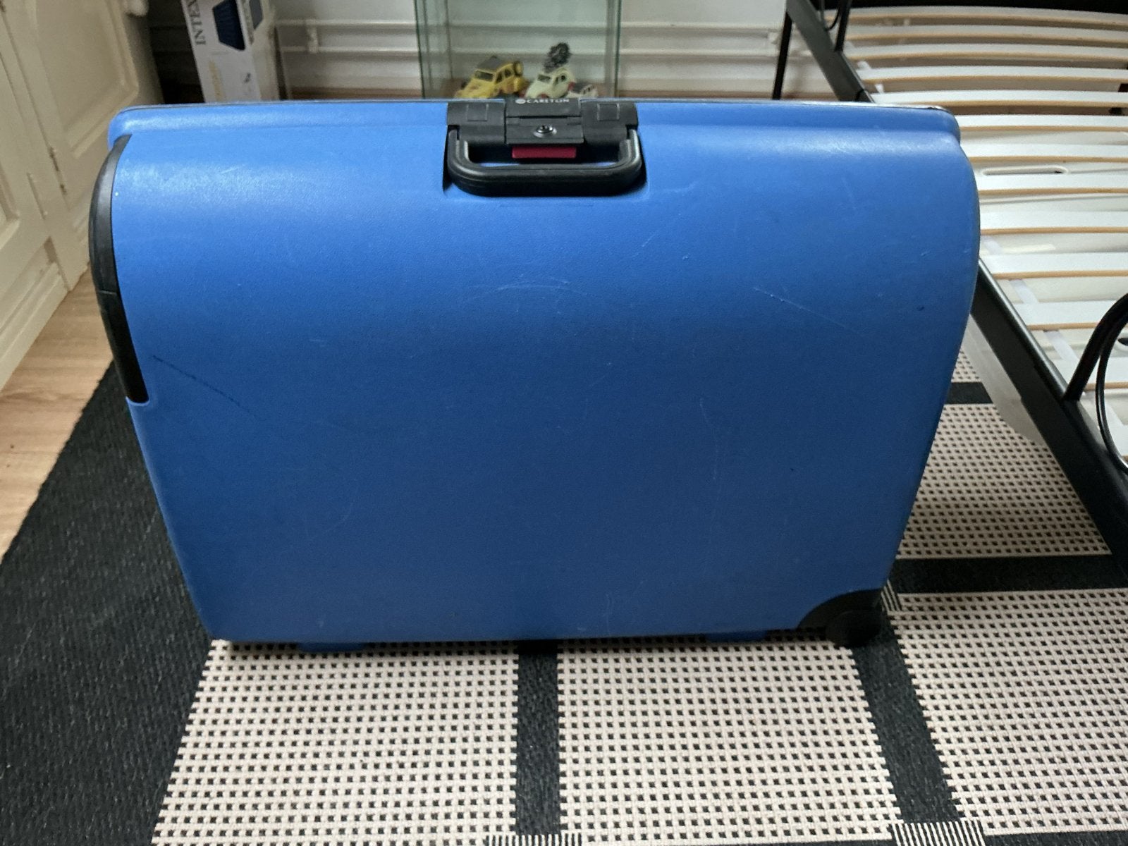 Carlton reiskoffer - Zeer degelijk en ruim, Gebruikt, 20 tot 30 cm, Blauw, 60 tot 80 cm