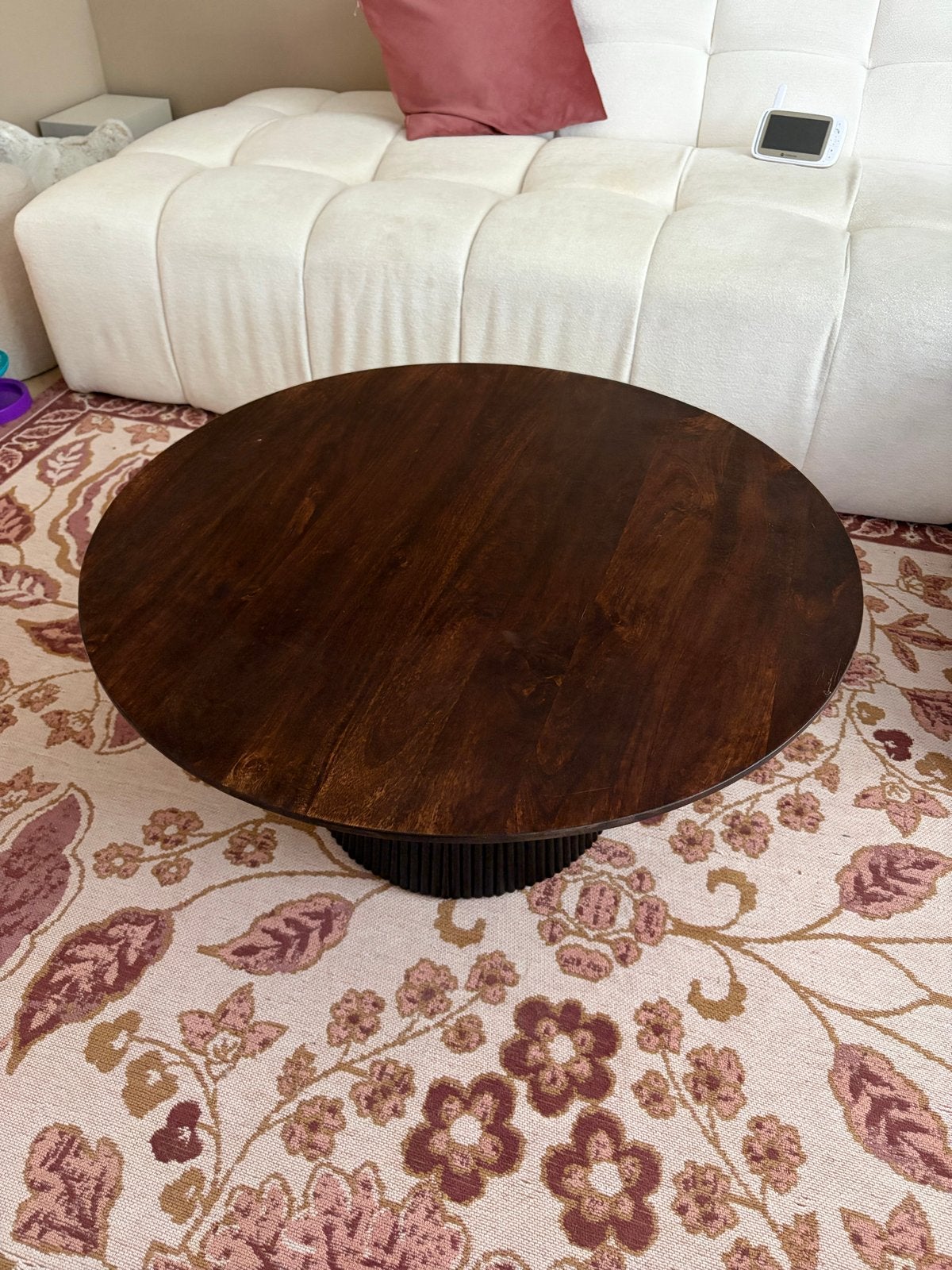 Intens Wonen Livingfurn Salvator Walnoot Salontafel 80cm, Huis en Inrichting, Ophalen, Rond, 50 tot 100 cm, Zo goed als nieuw