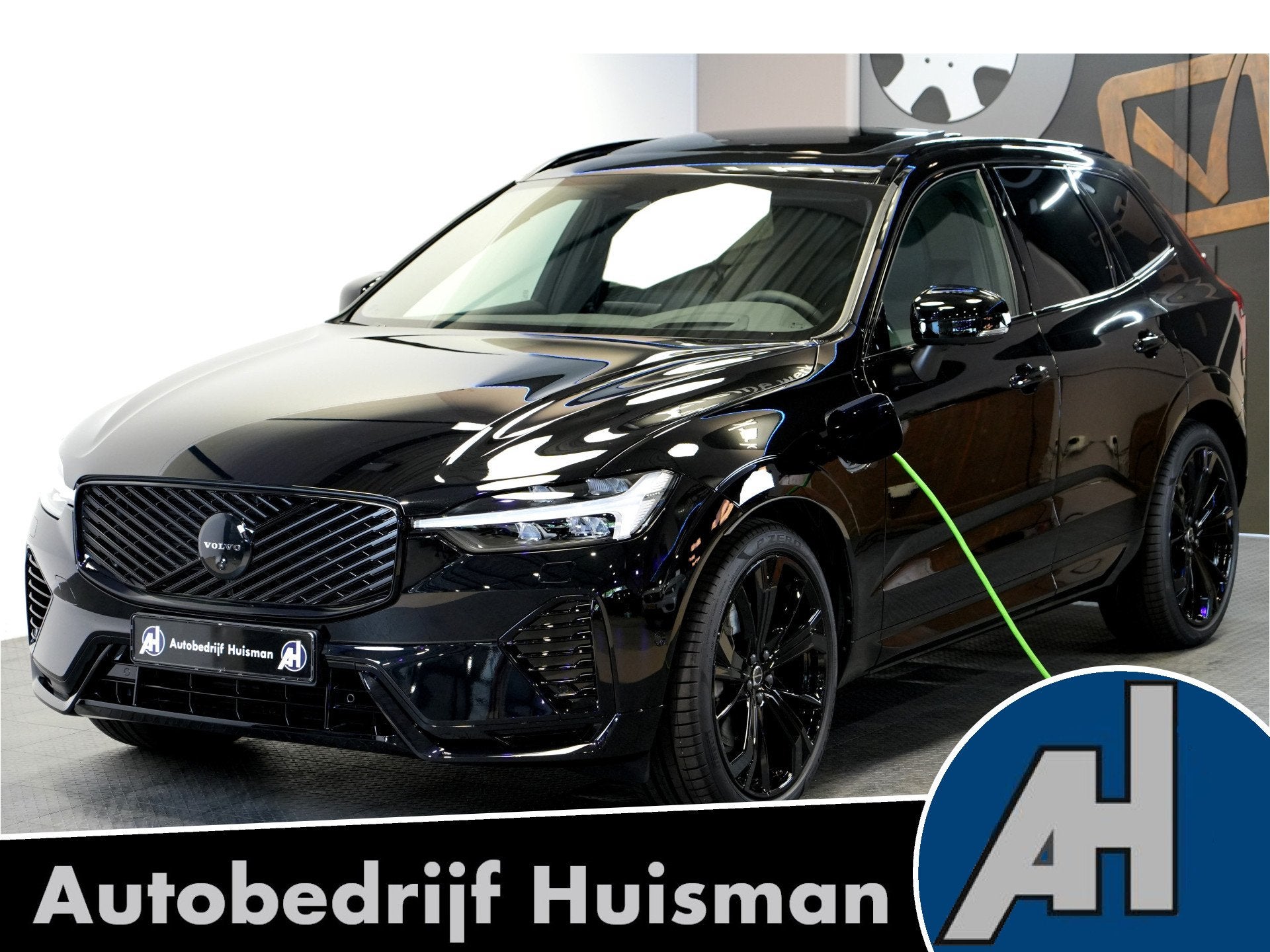 Volvo XC60 2.0 T6 AWD Aut8 MJ2027 Plug-in Ultra Black Ed. ,N, Automaat, Dealer onderhouden, Gebruikt, Euro 6