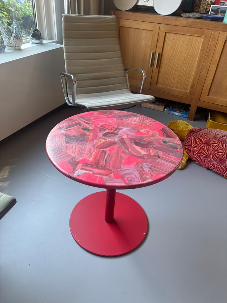 Te Koop: Dirk van der Kooij Meltingpot side table., Kunststof, Gebruikt, Rond, 55 tot 75 cm