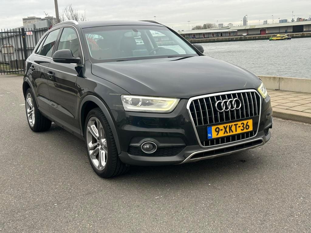 Audi Q3 1.4 Tfsi 150 PK AUT S-tronic NAVI LED SPORT PDC ECC, 1800 kg, 4 cilinders, 150 pk, Zwart