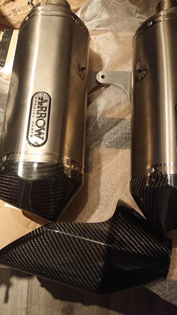 TITANIUM uitlaatdemper set ARROW Speed Triple 1050, Ophalen of Verzenden