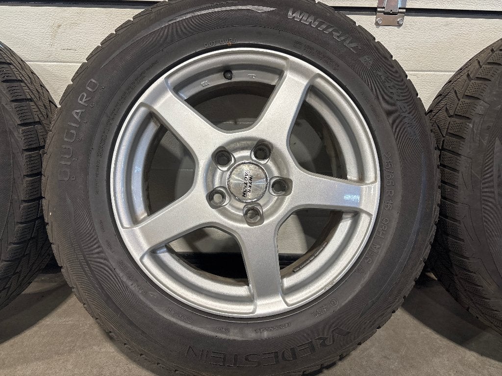 16" lm vredestein winterbanden st. 5 x 114.3 nissan, renault, Auto-onderdelen, Ophalen, 16 inch, Banden en Velgen, Winterbanden