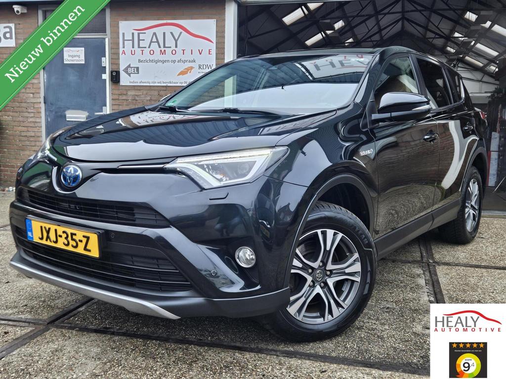 Toyota RAV4 2.5 Hybrid AWD Dynamic|1 eig|4x4|Trekhaak|Camera, Auto's, Toyota, Gebruikt, Euro 6, 1650 kg, Zwart