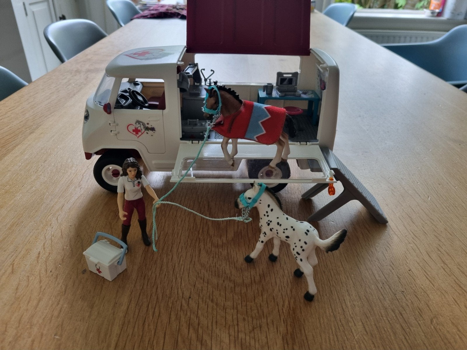 Schleich dierenarts busje, Verzamelen, Speelgoed, Ophalen of Verzenden, Zo goed als nieuw