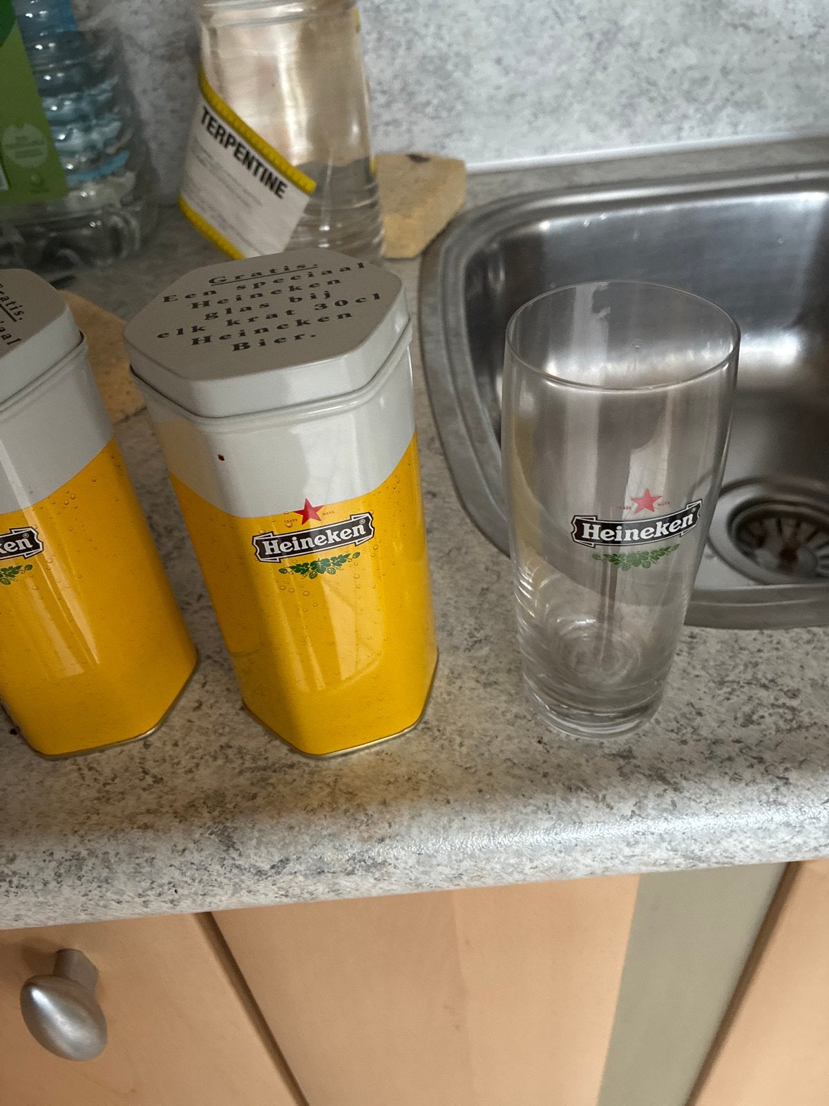 Heineken blikken en glazen set, Verzamelen, Ophalen of Verzenden, Gebruikt, Glas of Glazen, Heineken