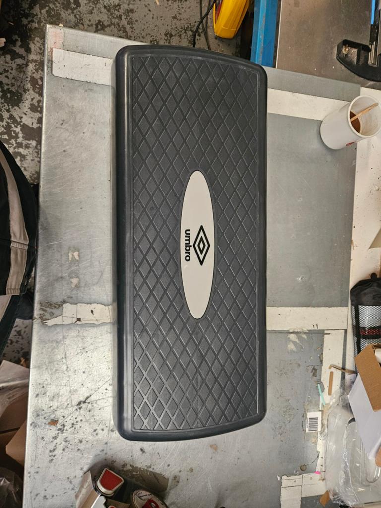 Umbro Stepbank - Verstelbaar Aerobic Stepboard, Sport en Fitness, Ophalen, Nieuw, Benen, Stepbank