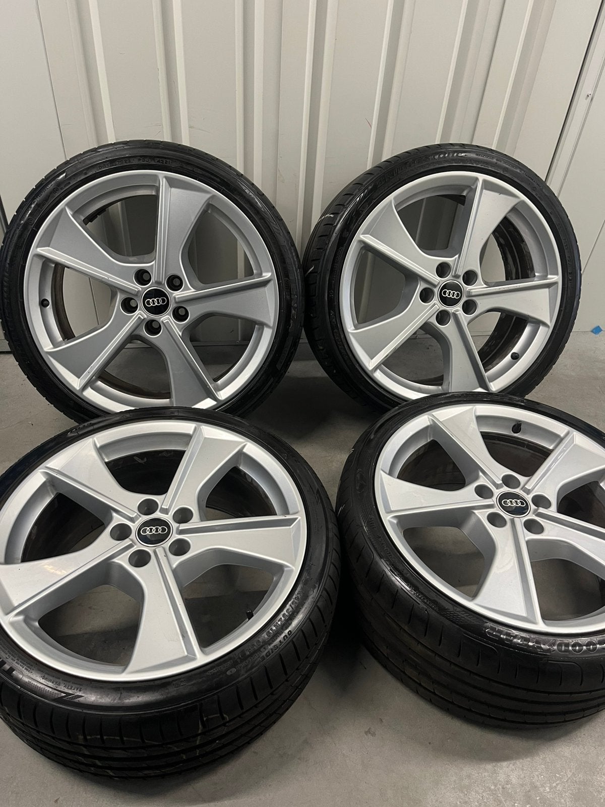 Audi A4 Orgineel 19 inch 5x112, Auto-onderdelen, Banden en Velgen, 235 mm, Zomerbanden, Ophalen