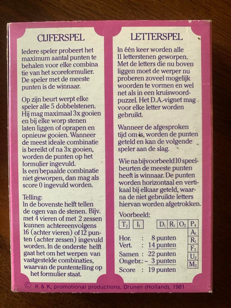 2 in 1 Cijfer & Lettercombinatiespel ‘81 Vintage DA drogist, Een of twee spelers, Ophalen of Verzenden, Zo goed als nieuw, Reisspel