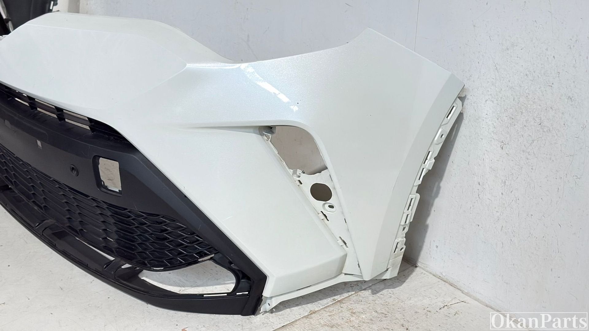 Toyota CHR C-HR Facelift voorbumper 52119-10450 52119-10450, Info@toyota.co.jp, Gebruikt, Voor, Toyota Motor Corporation