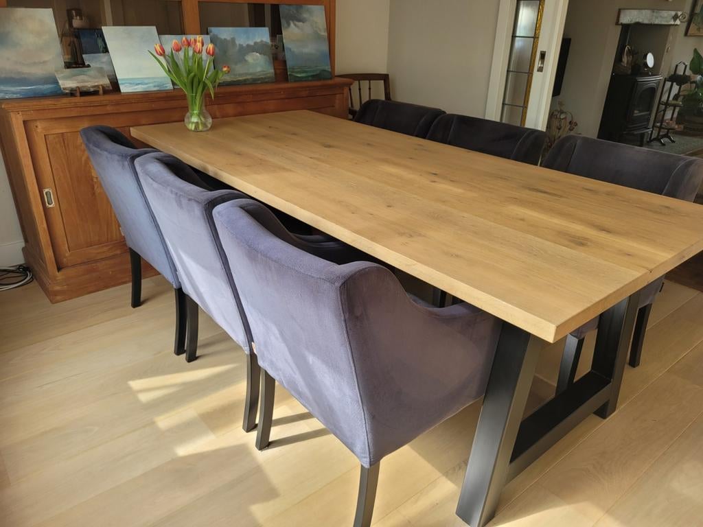 Robuuste eettafel 2.20 x 1.00 m met metalen onderstel, Huis en Inrichting, Tafels | Eettafels, Overige houtsoorten, Gebruikt, 100 tot 150 cm