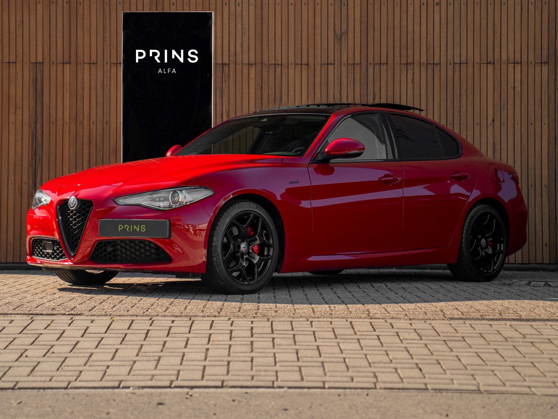Alfa Romeo Giulia 2.2 Sprint | Panoramadak | Veloce stoelen, 745 kg, Achterwielaandrijving, Euro 6, Bedrijf