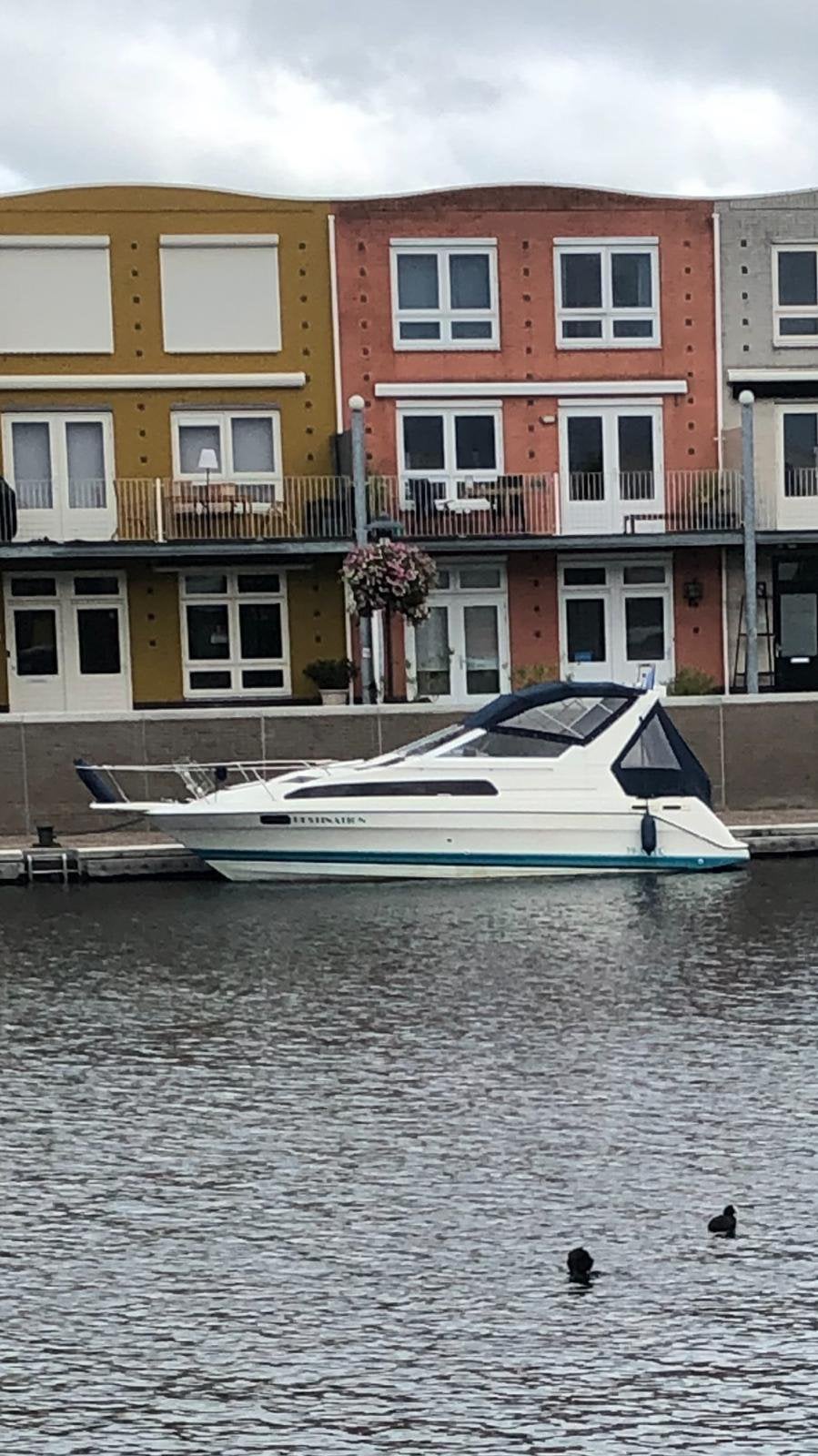 Bayliner 2855 Ciera Sunbridge 1993, 180 pk diesel, 9 m, Polyester, Bayliner, Motorjacht