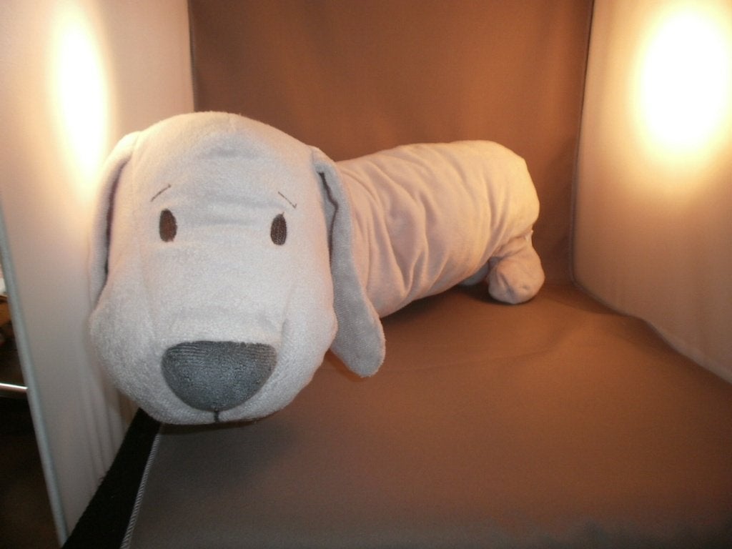 Ikea Fabler hond kussen zonder kleding grijze neus 65 cm, IKEA, Grijs, Zo goed als nieuw, Middelgroot (20 tot 80 cm)