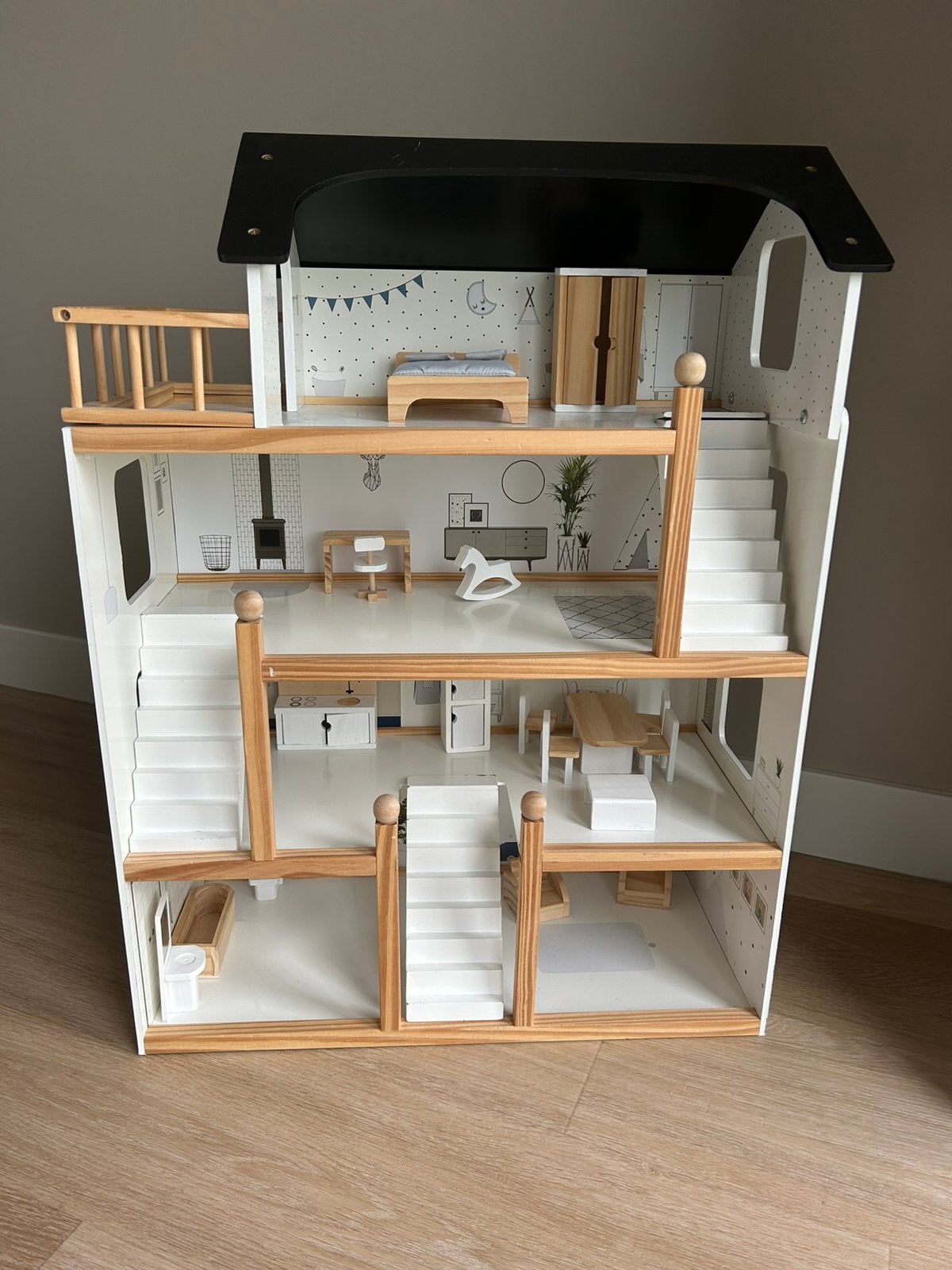 Petit amelie poppenhuis met meubels, Verzamelen, Poppenhuizen en Toebehoren, Ophalen, Zo goed als nieuw, Poppenhuis