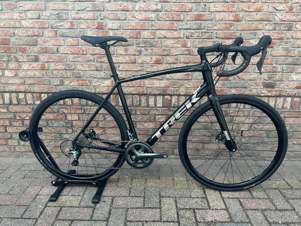 TREK DOMAN AL 4 H58 DISC TIAGRA IN ABSOLUTE NIEUWSTAAT, Fietsen en Brommers, Fietsen | Racefietsen, Overige merken, 28 inch, Aluminium