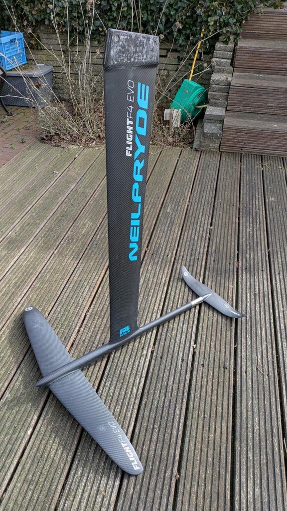 Neilpryde Flight F4 evo foil , full carbon, Ophalen of Verzenden