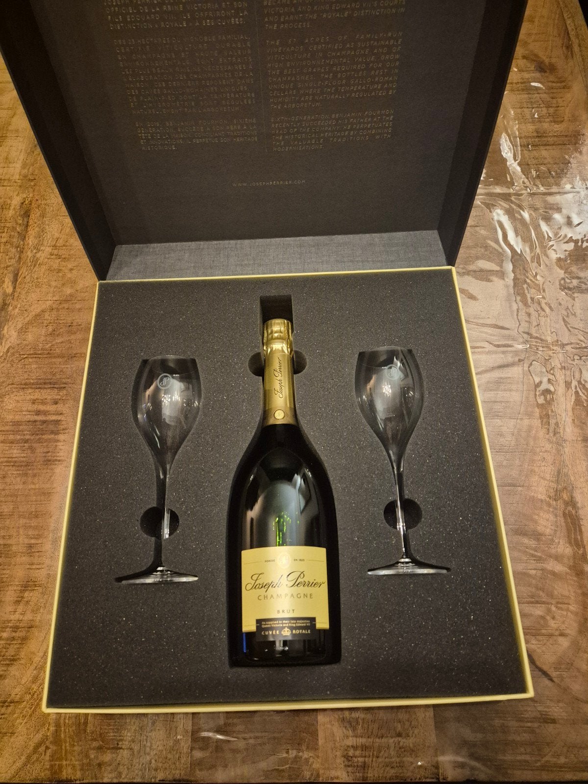 Joseph Perrier Champagne Brut Cuvée Royale met glazen, Ophalen of Verzenden, Nieuw, Frankrijk, Champagne