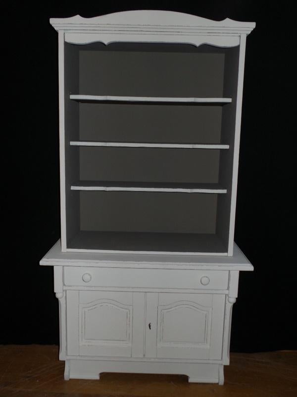 Kast gerestyled in krijtverf en licht doorgeschuurd 2 delen, Ophalen, Zo goed als nieuw, 25 tot 50 cm, Met deur(en)