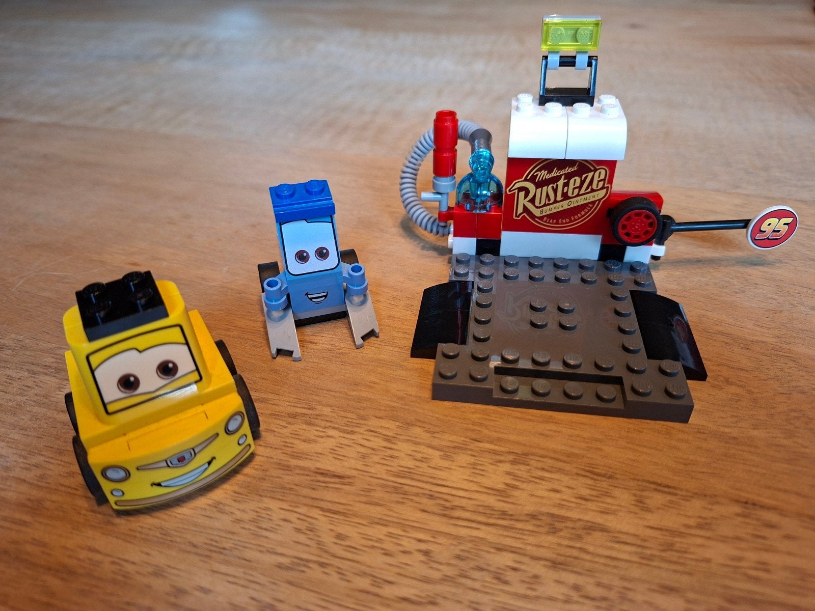 10732 Lego Juniors Cars, Inclusief instructies, Lego, Ophalen of Verzenden, Zo goed als nieuw
