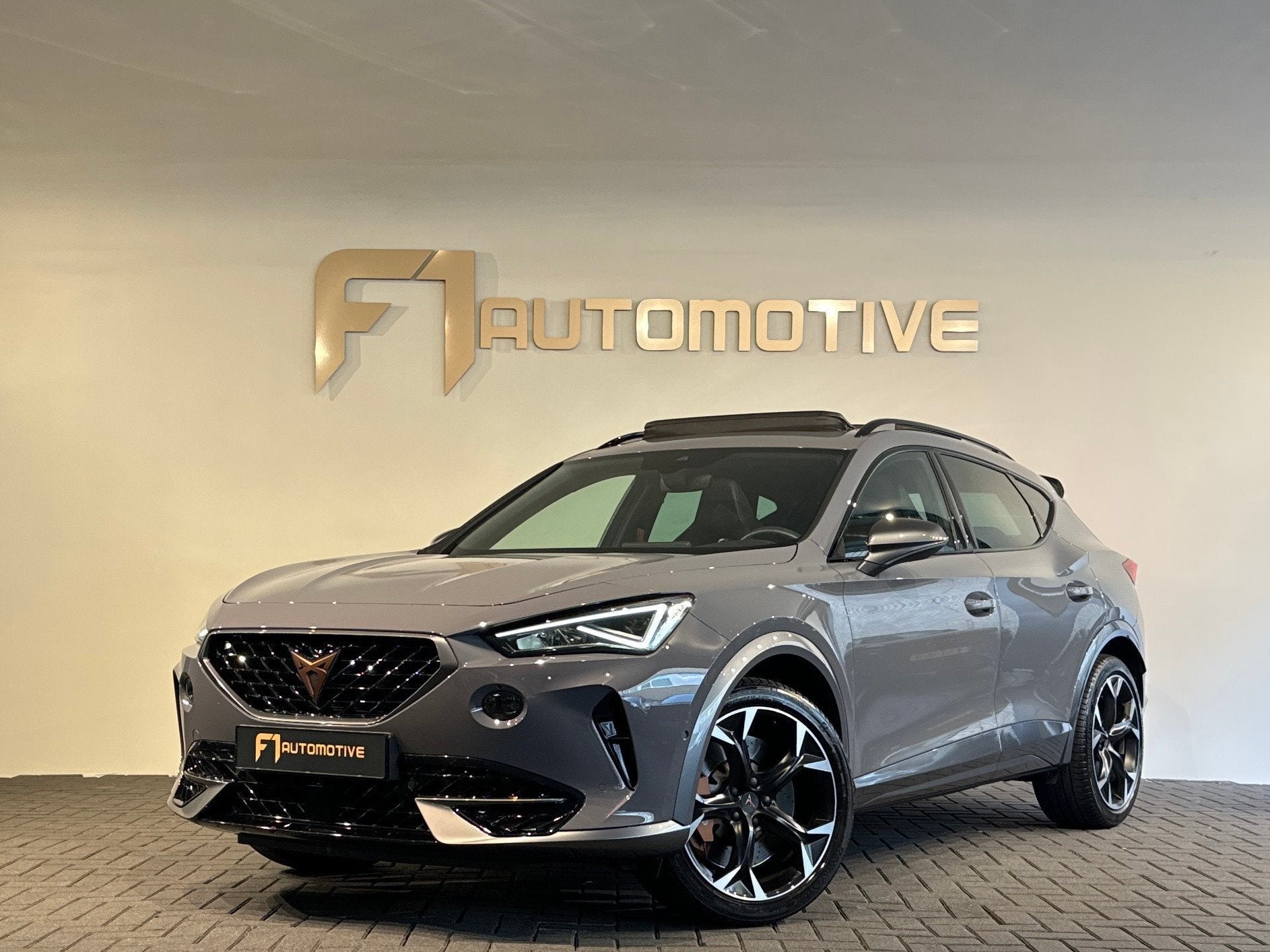 Cupra FORMENTOR 2.0 TSI 4DRIVE Pano|Brembo|Memory|Dodehoek|S, Auto's, Euro 6, 4 cilinders, Automatische klimaatregeling, Leder en Stof