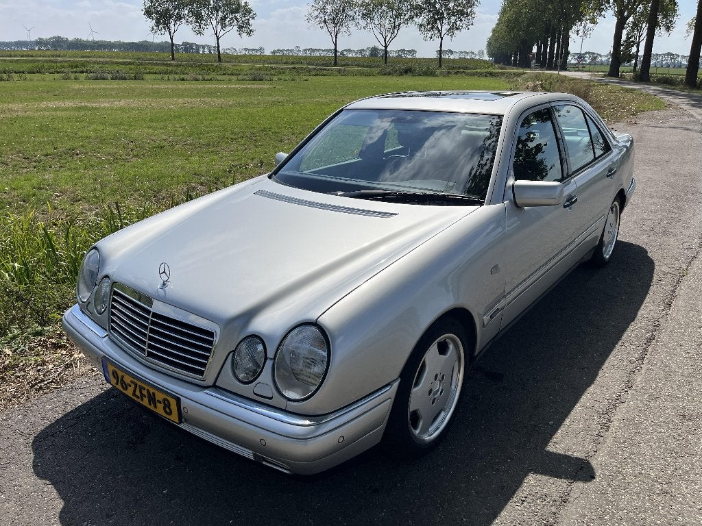 Mercedes-Benz E420 Avantgarde | BTW-auto | Youngtimer | APK, Auto's, Automaat, Leder, Particulier, Dealer onderhouden