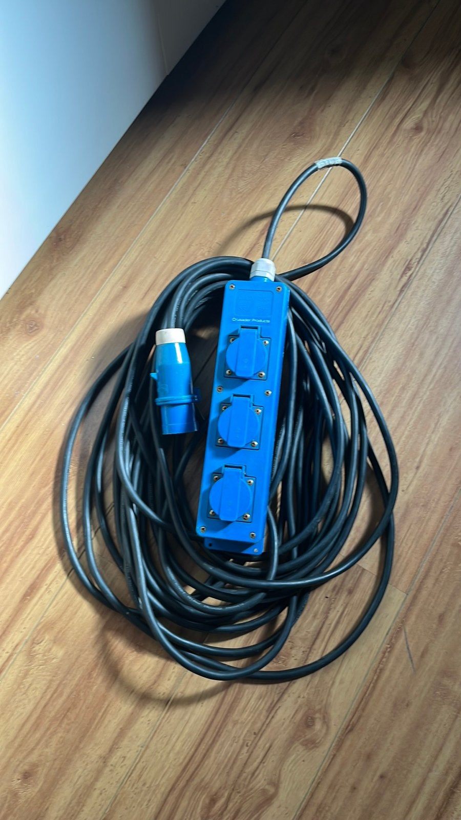 Stroomblok voor tent of voortent met 20 meter kabel, Caravans en Kamperen, Kampeeraccessoires, Ophalen, Zo goed als nieuw