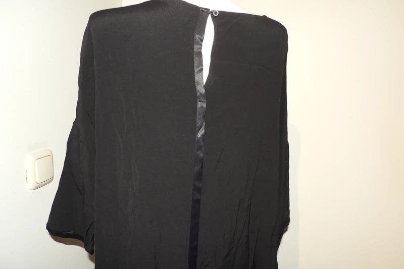 Annette Gortz zwarte jurk satijnen bies baggy look mt M, Maat 38/40 (M), Verzenden, Zwart, Onder de knie