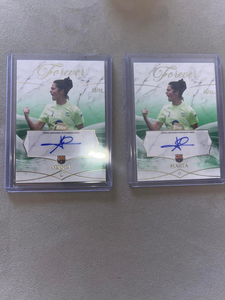 Marta Topps Certified Autograph Issue Voetbal Kaarten (2x), Ophalen, Zo goed als nieuw