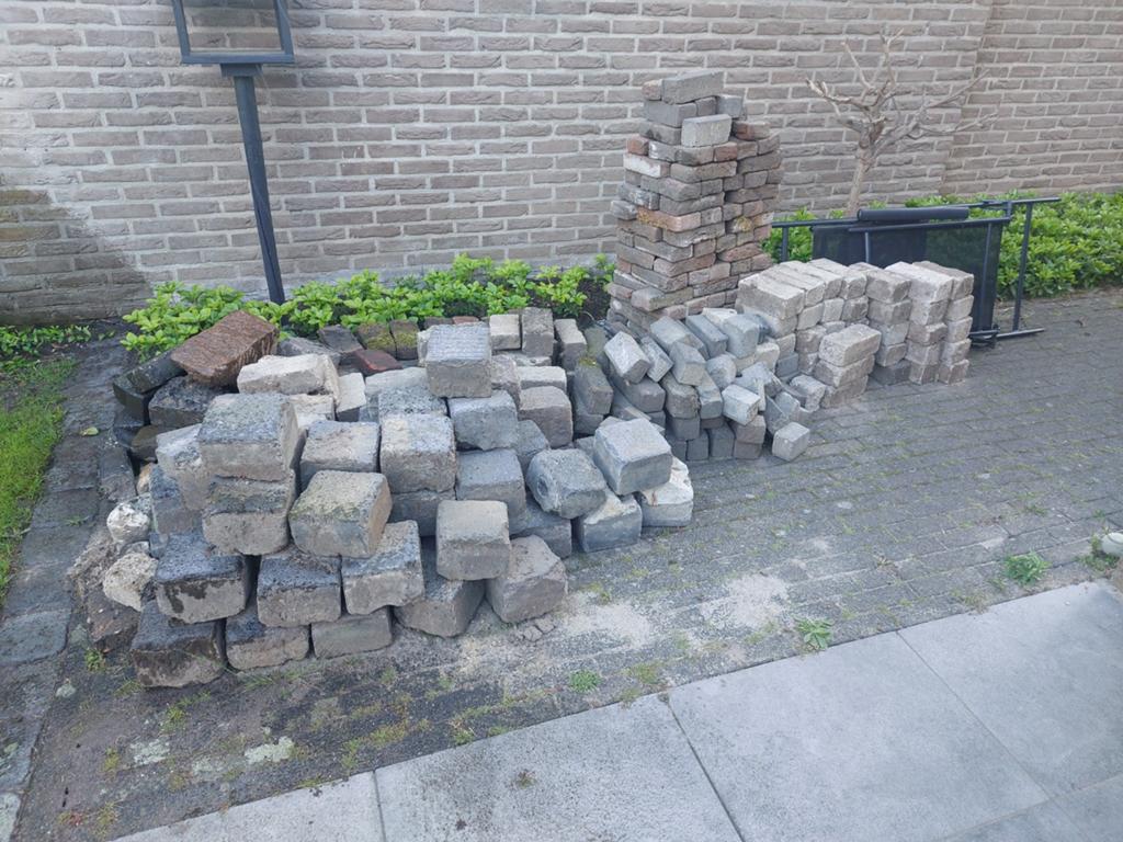 Stenen / klinkers GRATIS, Ophalen, Gebruikt, Klinkers, 10 m² of meer