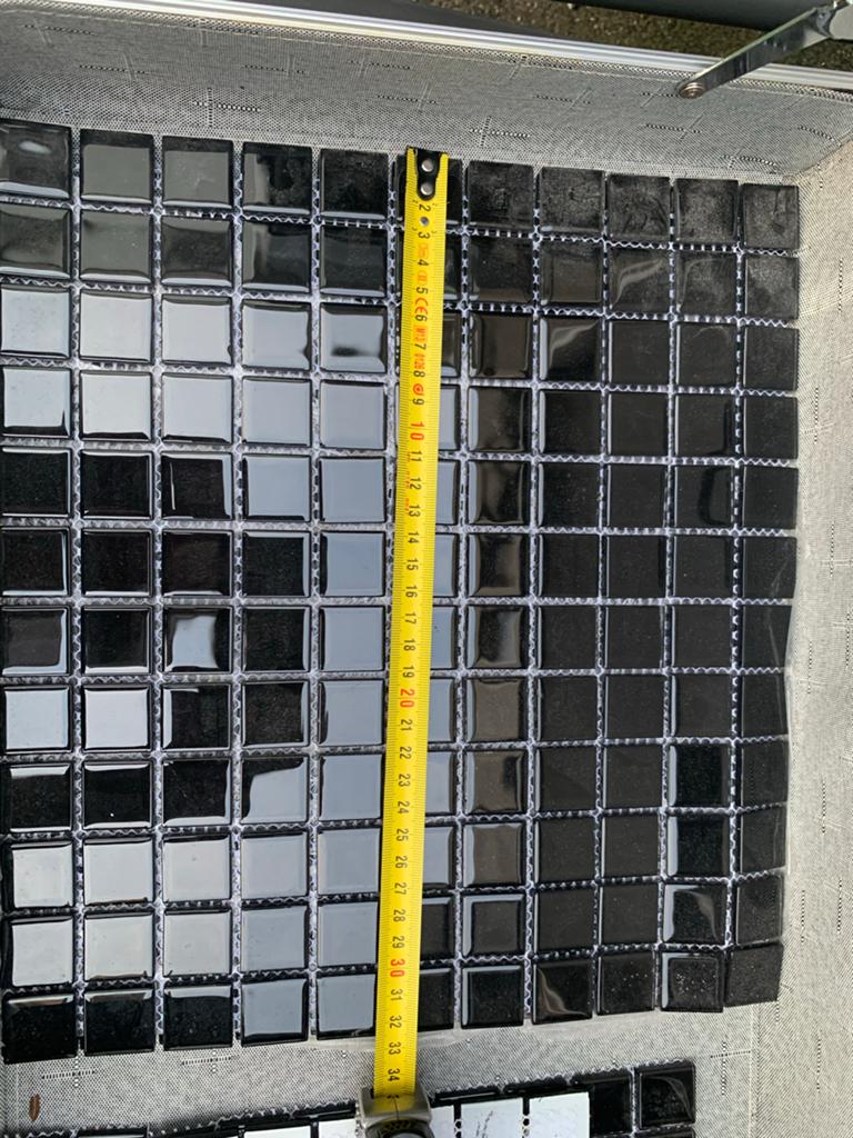 Zwarte siertegels in verschillende maten, Ophalen, Nieuw, 20 tot 40 cm, Minder dan 5 m²