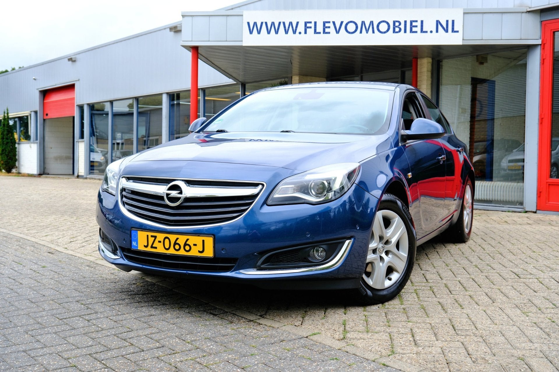 Opel Insignia 1.6 T 170pk Edition Navi|Cam|CarPlay|PDC|Clima, Stof, Gebruikt, Euro 6, 4 cilinders