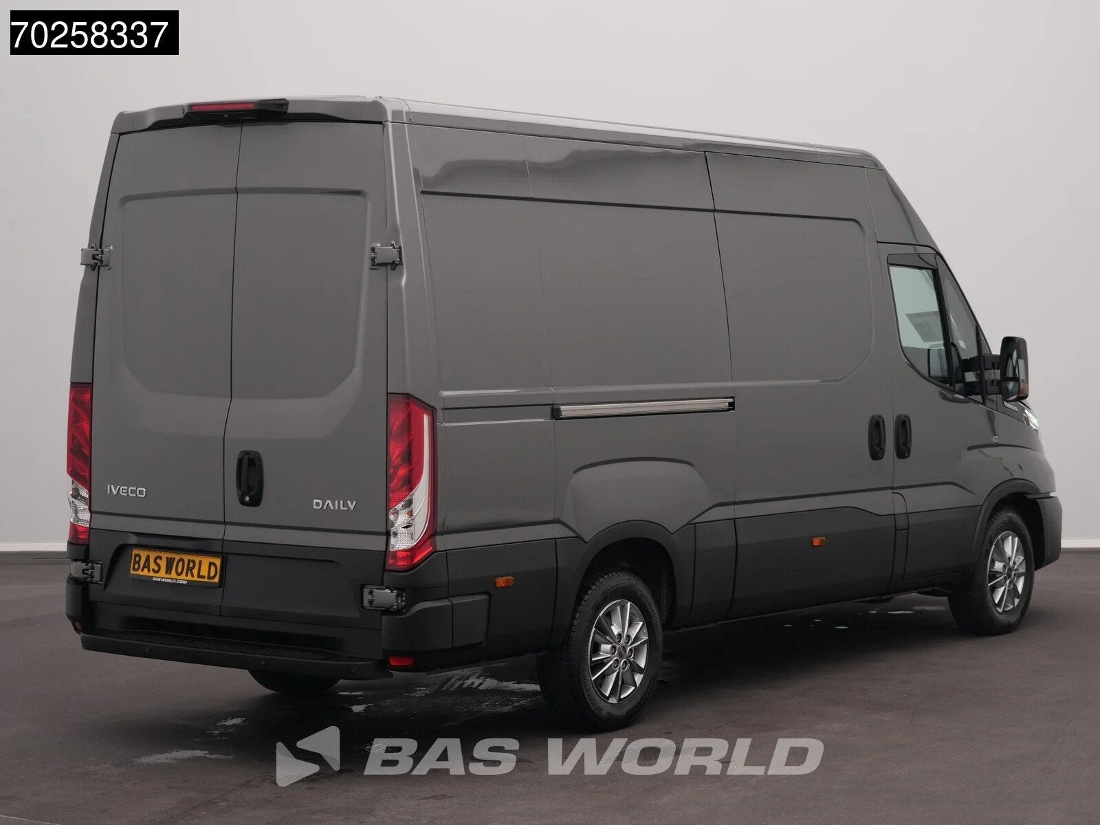 Iveco Daily 35S21 BPM VRIJ! 3.0L Automaat 210PK L2H2 2025-Mo, Automaat, Stof, Euro 6, 4 cilinders