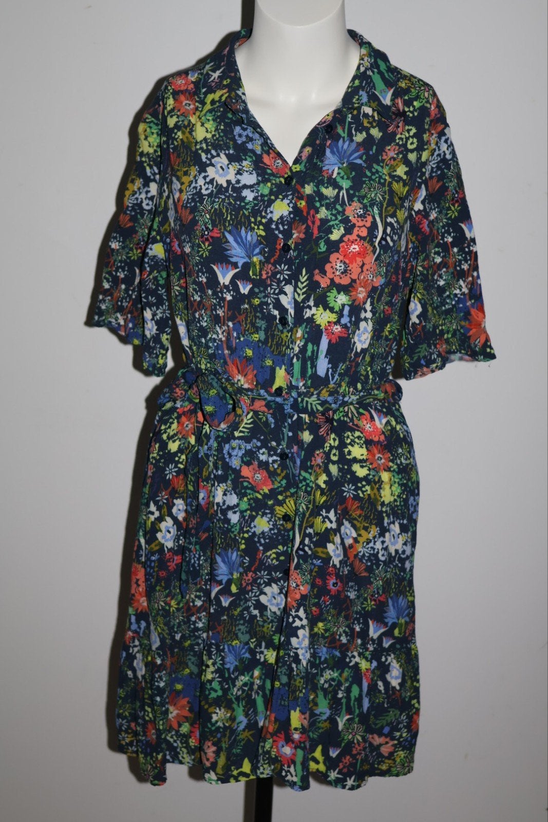 Pom Amsterdam vrolijke jurk maat 40 / L - Bloemenprint, Kleding | Dames, Jurken, Pom Amsterdam, Blauw, NL, Ophalen of Verzenden