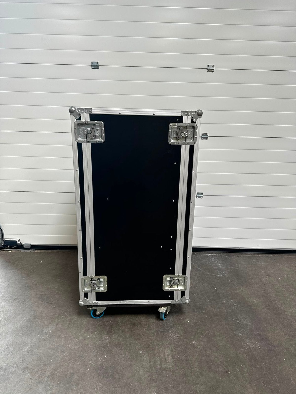 19” flightcase incl plateau voor statieven etc, Gebruikt, Flightcase, Overige instrumenten, Flightcase