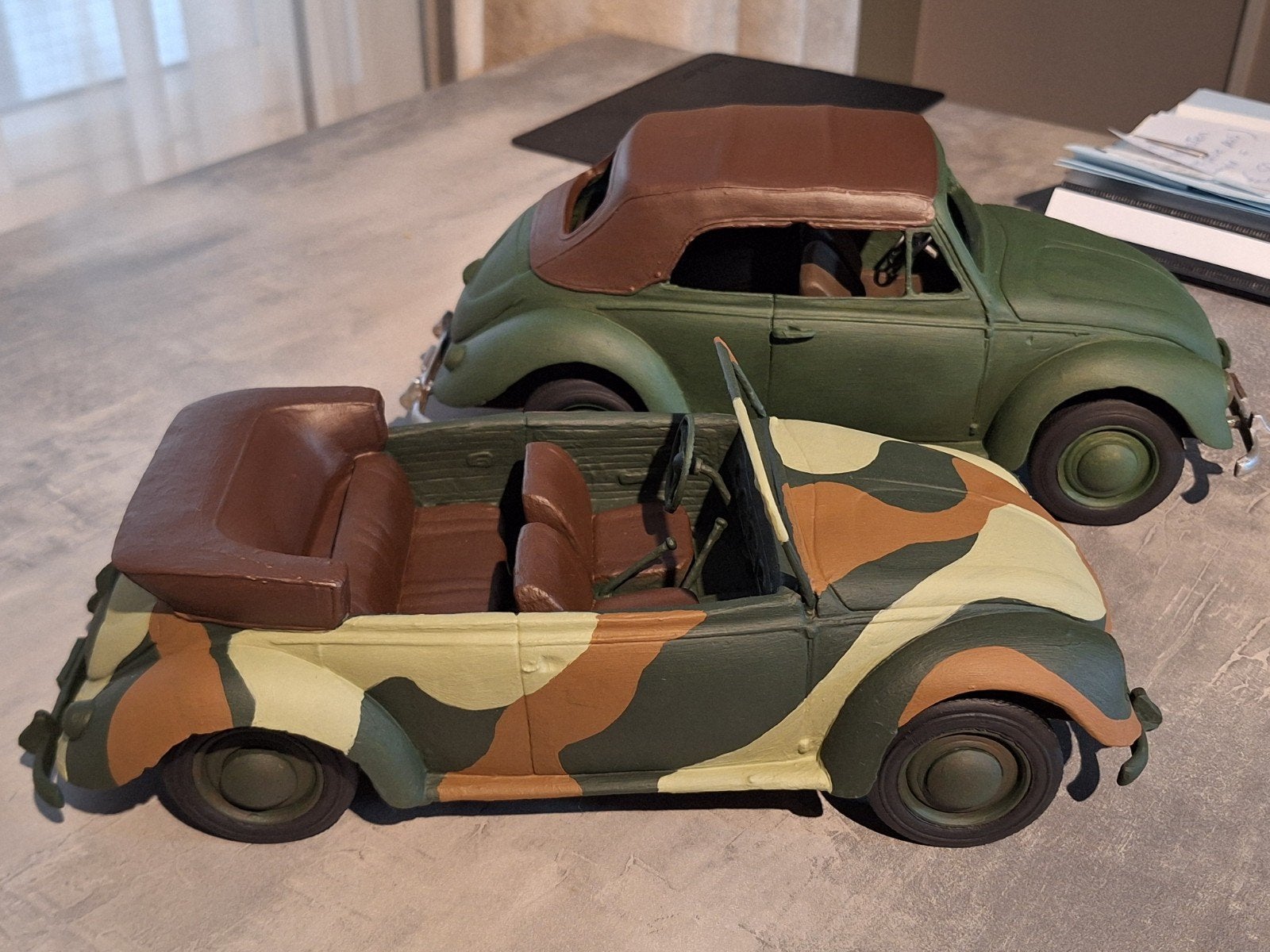 2x vintage VW Kever Beetle ARMY cabrio's - c.a 30 cm lang., Auto, VW Kever, Onbekend, Ophalen of Verzenden