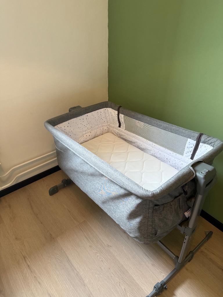 Kinderkraft co sleeper, Ophalen, Zo goed als nieuw, Minder dan 140 cm, Matras
