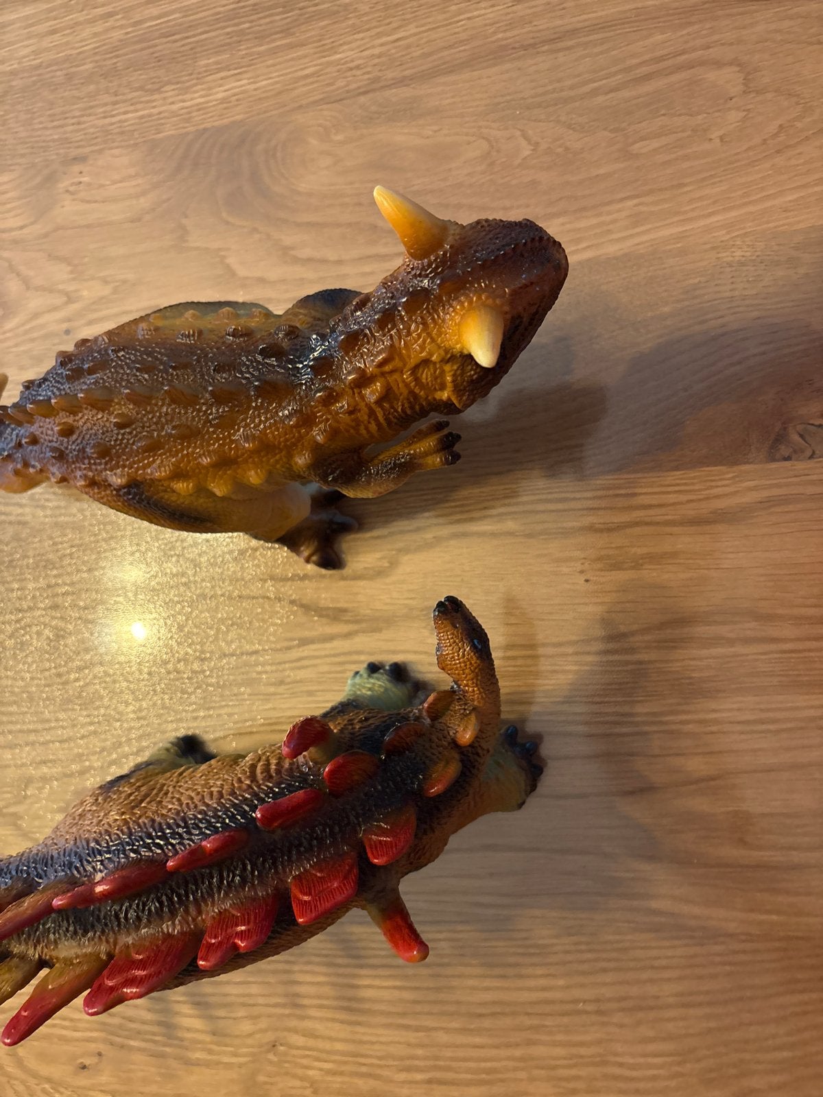 Dinosaurus speelgoedfiguren - Stegosaurus en Ankylosaurus, Ophalen of Verzenden, Gebruikt