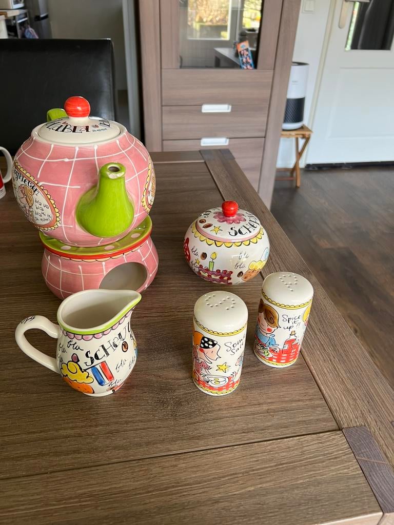 Blond amsterdam | theepot | zout & peper | suiker & melk |, Ophalen