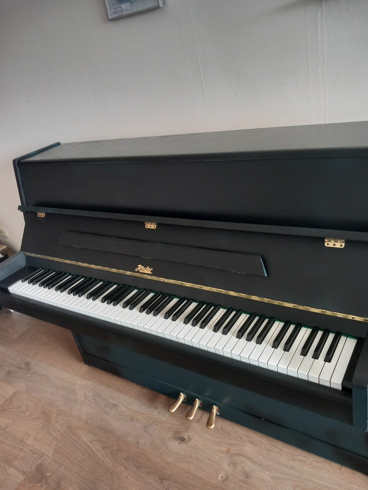 gave zwarte Rösler piano, gestemd en gebracht!, Ophalen of Verzenden