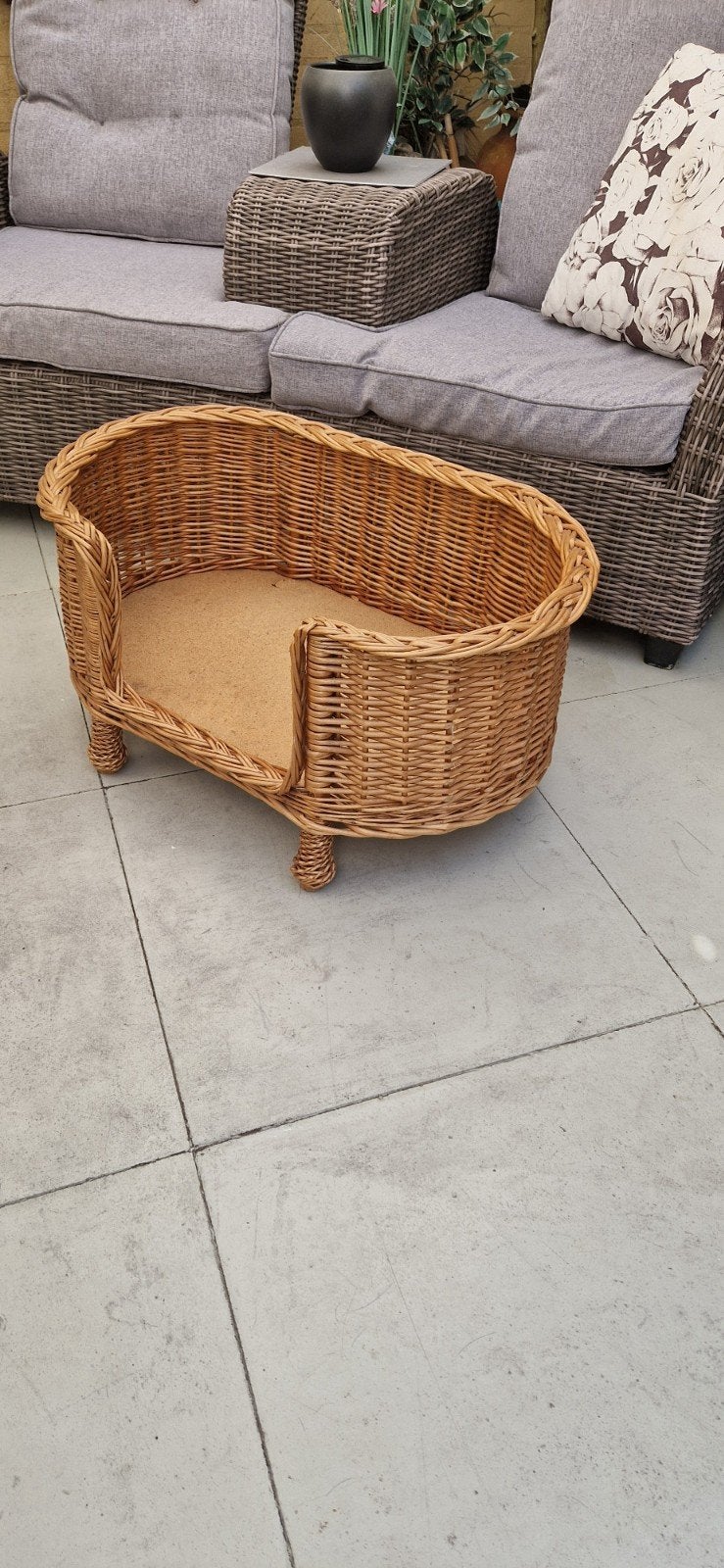 12 euro Mooie ruime rieten  hondenmand, Ophalen, Riet