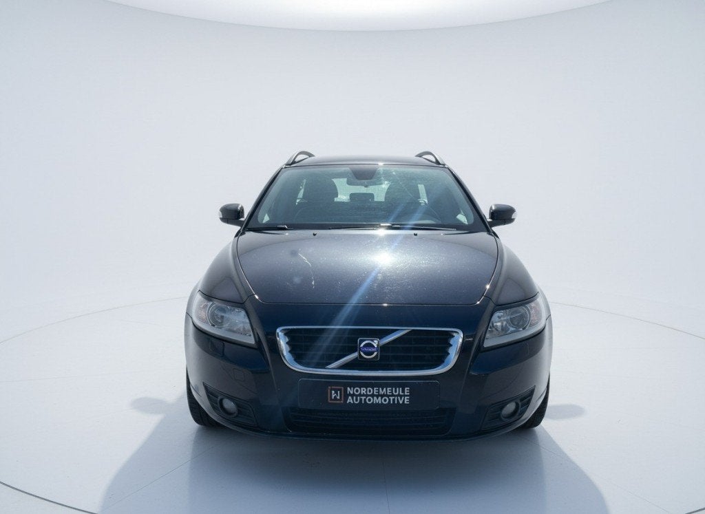 Volvo V50 2.4 D5 EDITION I, Cruise, Trekhaak, AUT, Auto's, Gebruikt, 1436 kg, Zwart, Diesel