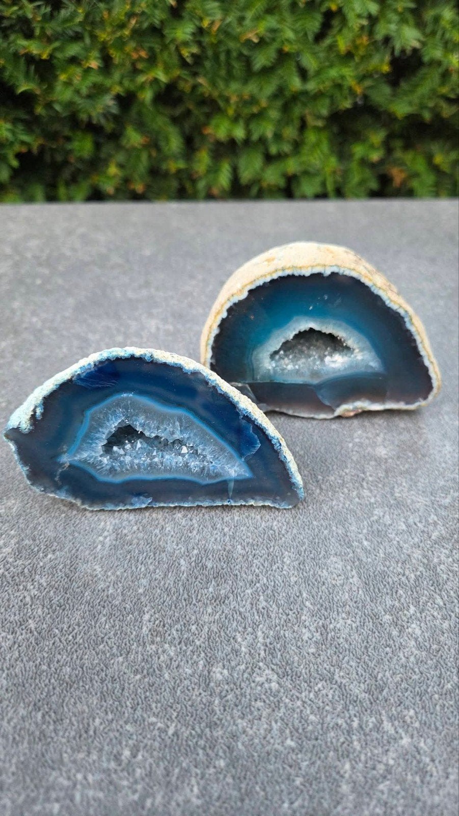 2 Prachtige Blauw (geverfde) Agaatgeodes met kristallen, Ophalen of Verzenden, Nieuw