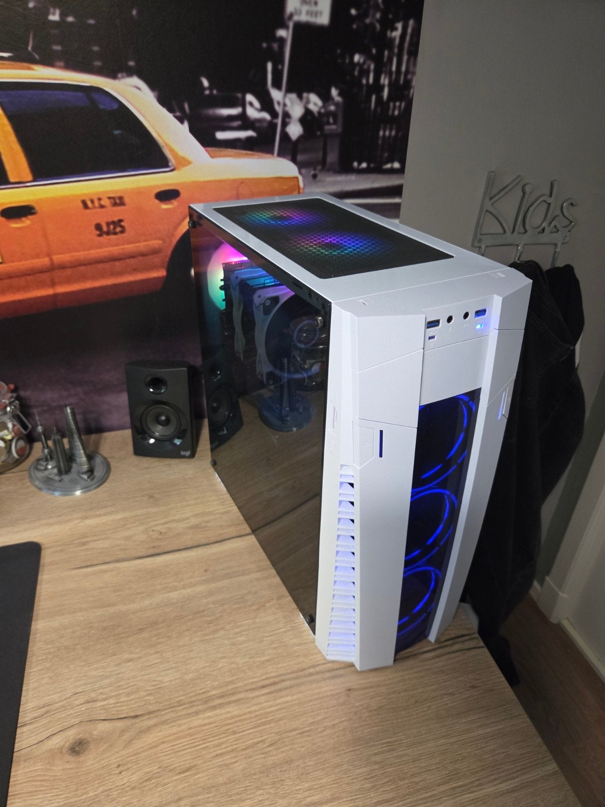 Gaming PC | RX 6650 XT 8GB | Ryzen 5 | 16GB RAM | RGB