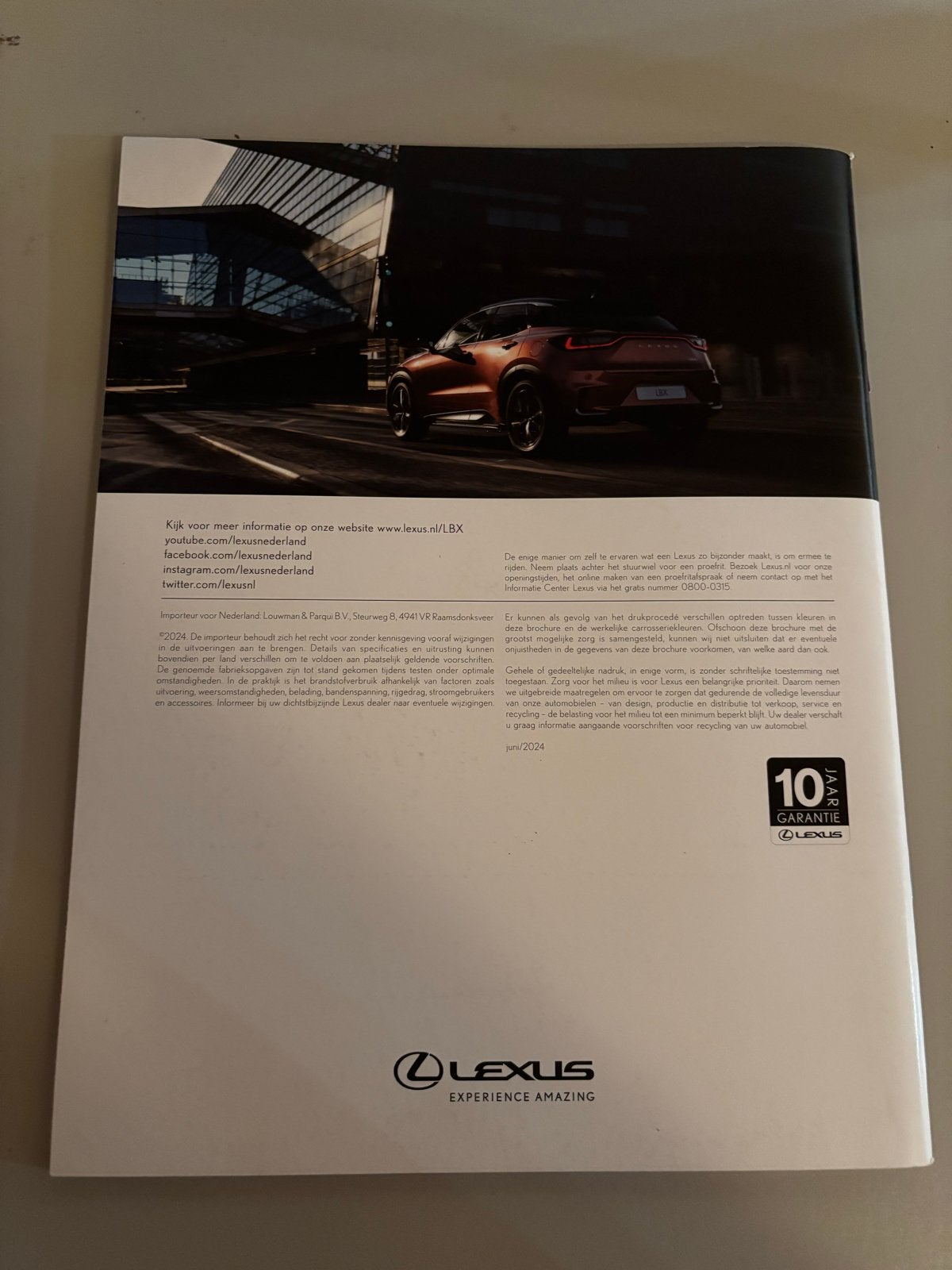 Lexus LBX Brochure - Nieuwste Model Informatie, Verzenden, Zo goed als nieuw