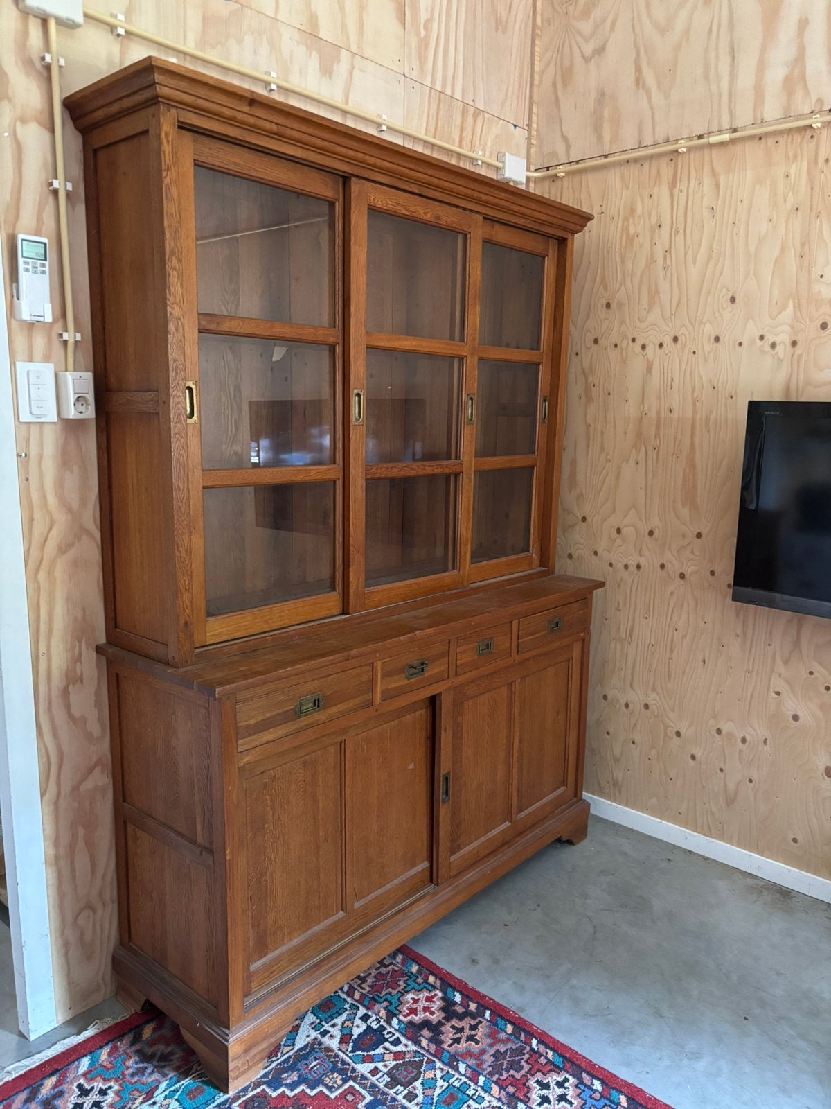 Prachtige houten kast vintage stijl, Ophalen, Zo goed als nieuw, 25 tot 50 cm