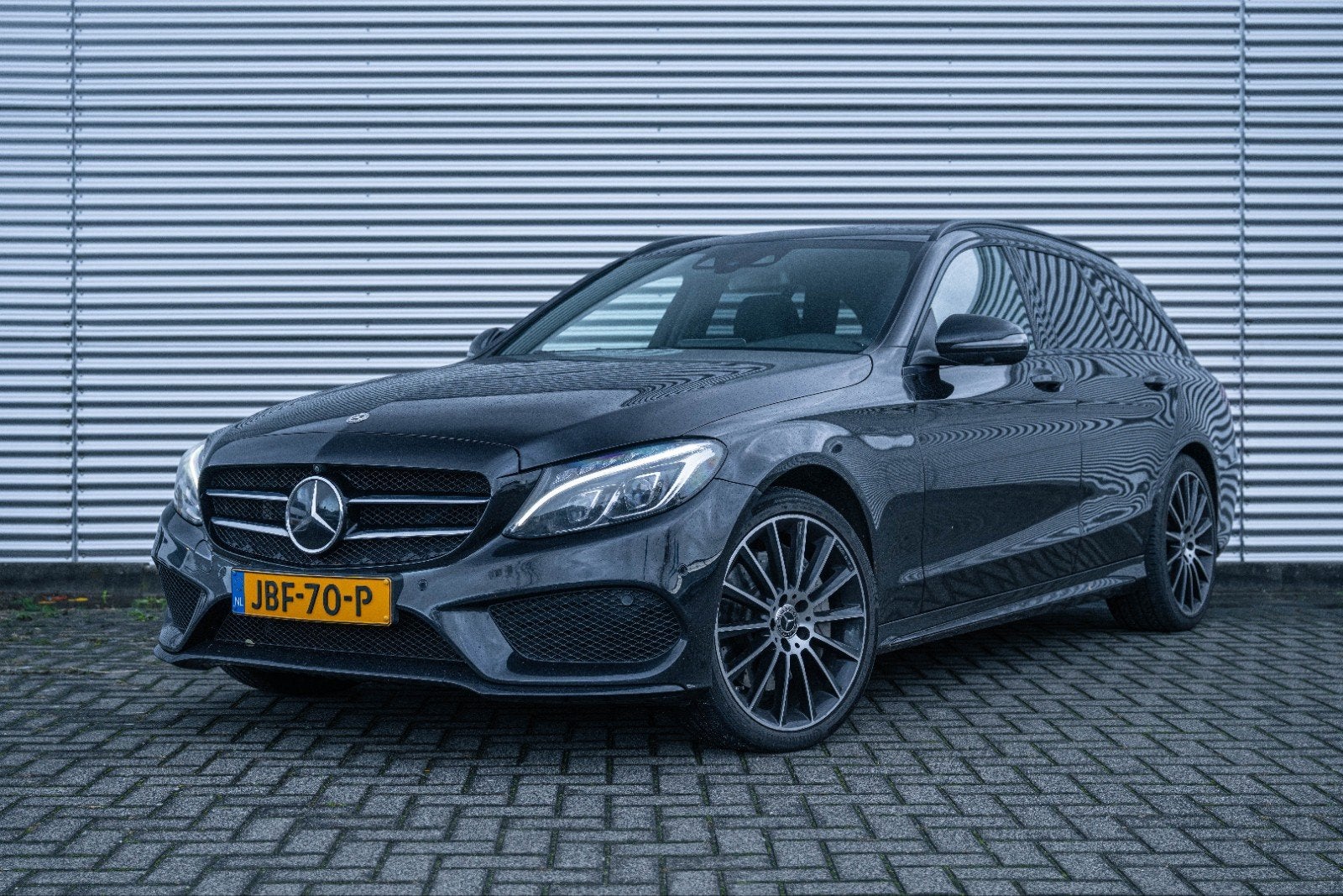 Mercedes-Benz C400 4MATIC | Pano | AIRMATIC | Distronic Plus, Auto's, Automaat, Verblindingsvrij grootlicht, 1800 kg, Zwart