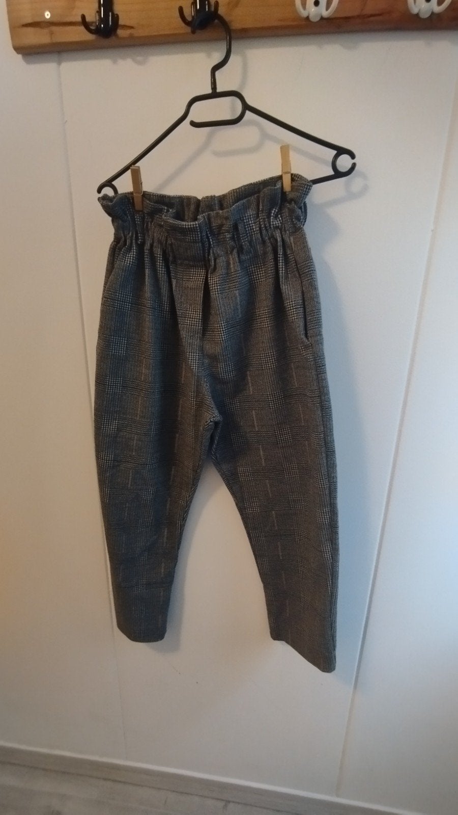 Gedragen geruite broek met hoge taille, Maat 38/40 (M), Ophalen of Verzenden, Onbekend, Driekwart